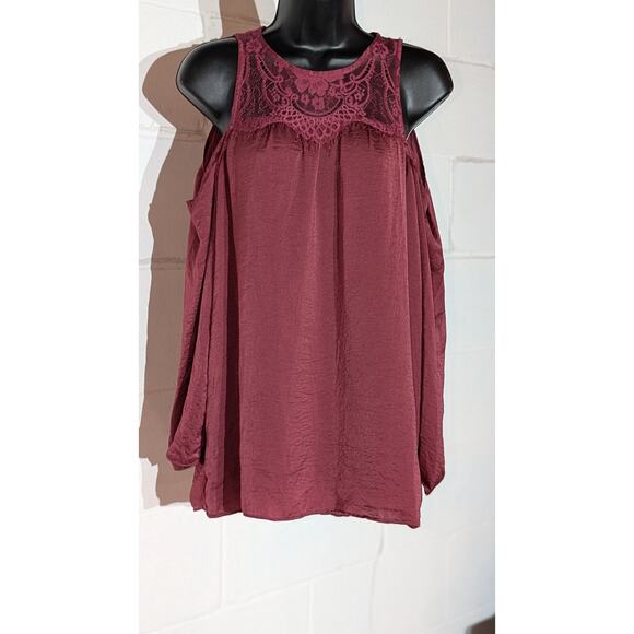 Rue21 Burgundy Cold Shoulder Top Lace Detail Long Bell Sleeve Blouse Small - Picture 1 of 4